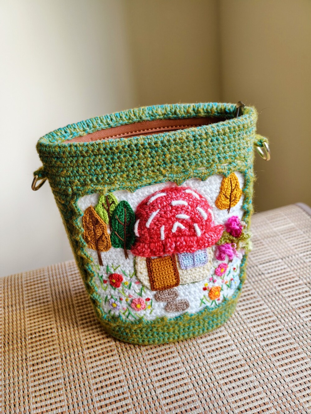 Handmade Crochet Mushroom House Boho Crossbody Bag, Cottagecore Shoulder Bag - Picture 8 of 16